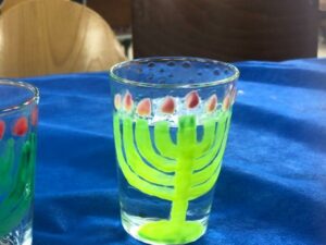 סדנת מדע לחנוכה גילאי חובה עד ב'