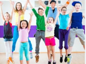 זומבה Zumba ילדים והורים - 15/5/24 - מרכז הראשונים- נדחה