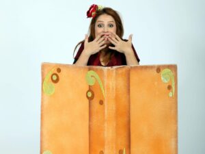 תיאטרון סיפור לקטנטנים "ההפתעה של חולד" - 4/2 מרכז קהילתי עציון