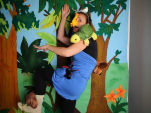 הצגת איילת מטיילת 18/3 שעה 17:00- פעילות הפגתית במרכז קהילתי שרת בית הסטודנט (העתק)